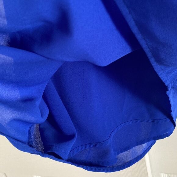 Naked Zebra High Neck Back Opening Sleeveless Top - Picture 3 of 7